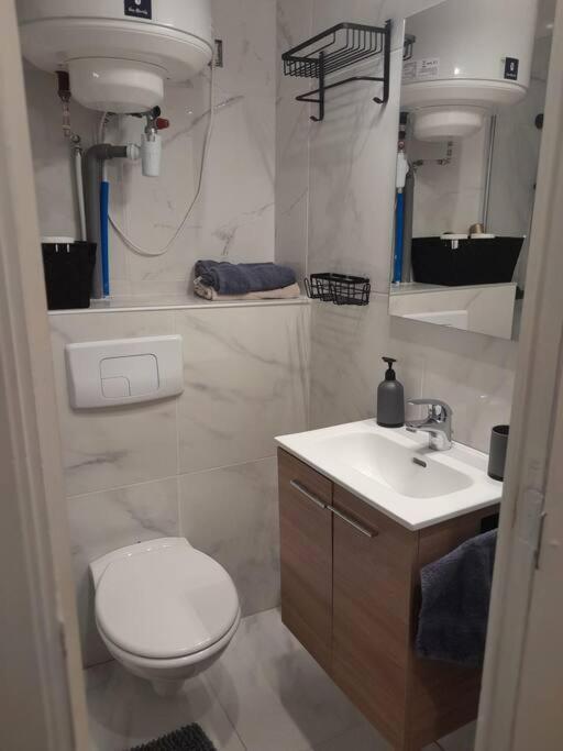 Design Studio Perfectly Located - Eu Madou - Park Apartment Brussels Luaran gambar