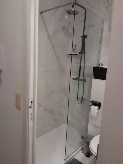 Design Studio Perfectly Located - Eu Madou - Park Apartment Brussels Luaran gambar